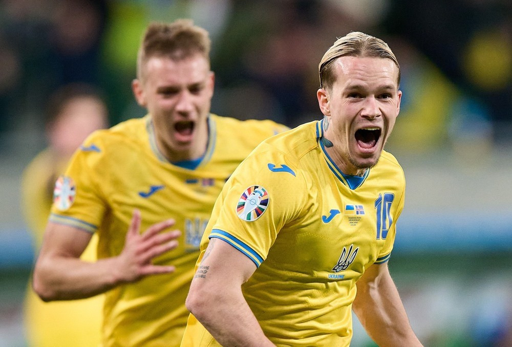 Ukraine thành công đánh bại Iceland để góp mặt tại giải đấu Euro